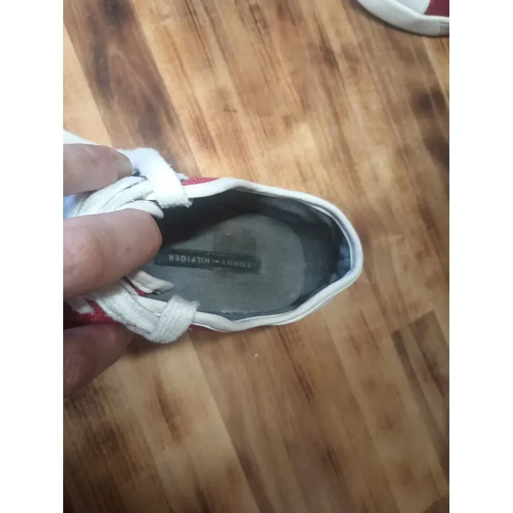 Tommy Hilfiger TWSPRUCE3‎ Womens Sneaker- Red and White Canvas 8M Lace Up